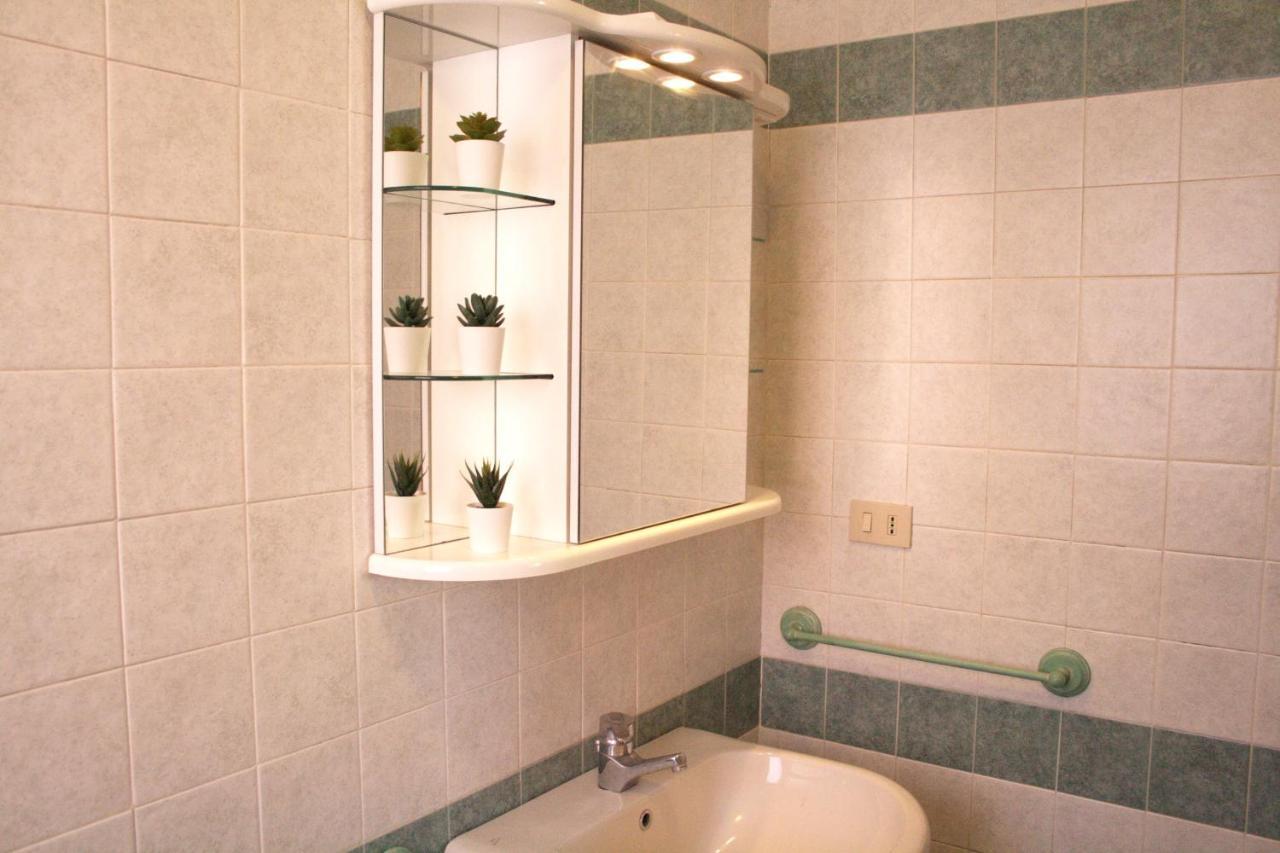 Apartamento Il Terrazzino Di Via Gorizia Turín Exterior foto